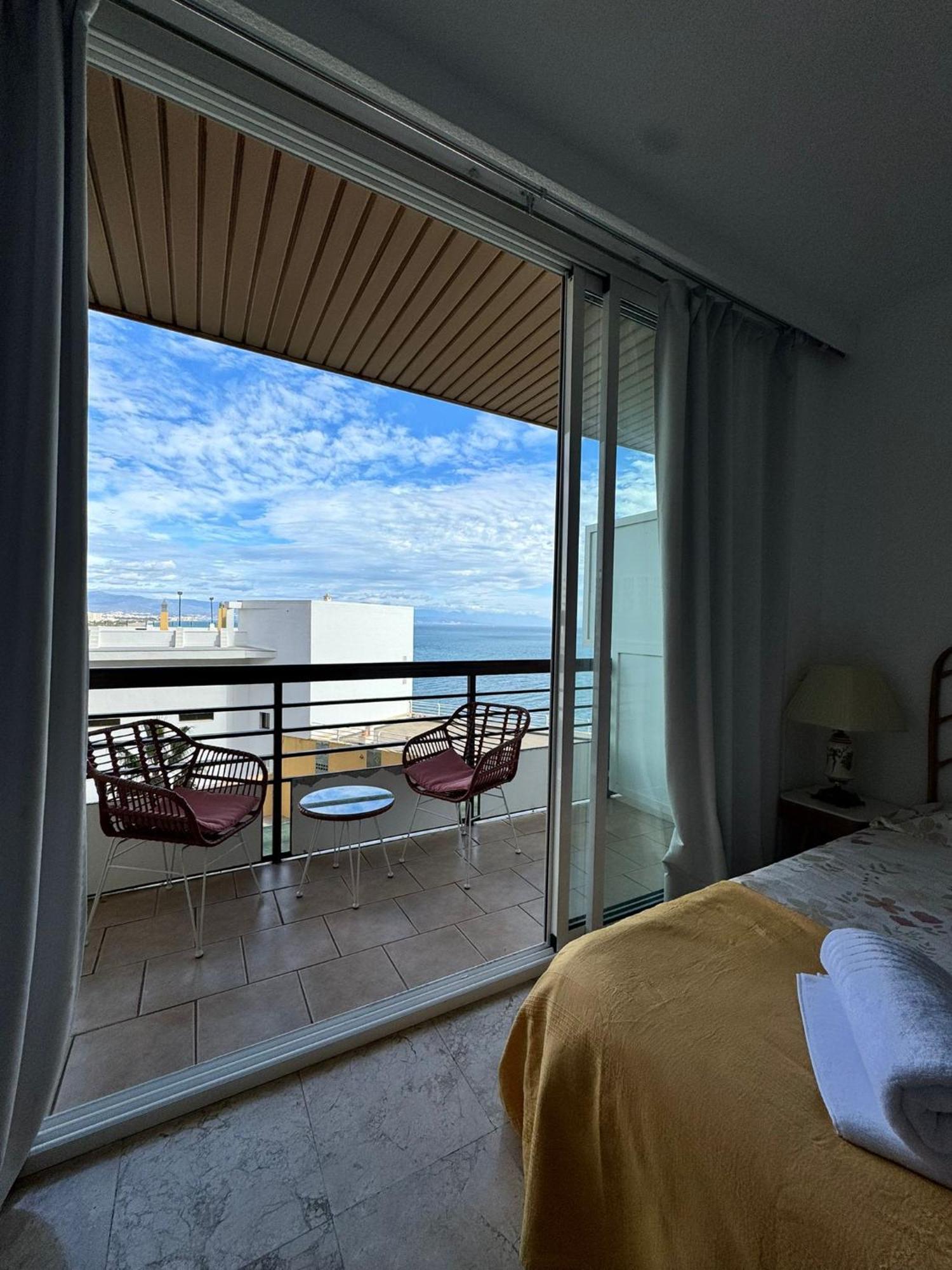 Castillo Santa Clara Estudio Con Vistas Laterales Al Mar 托雷莫利诺斯 外观 照片
