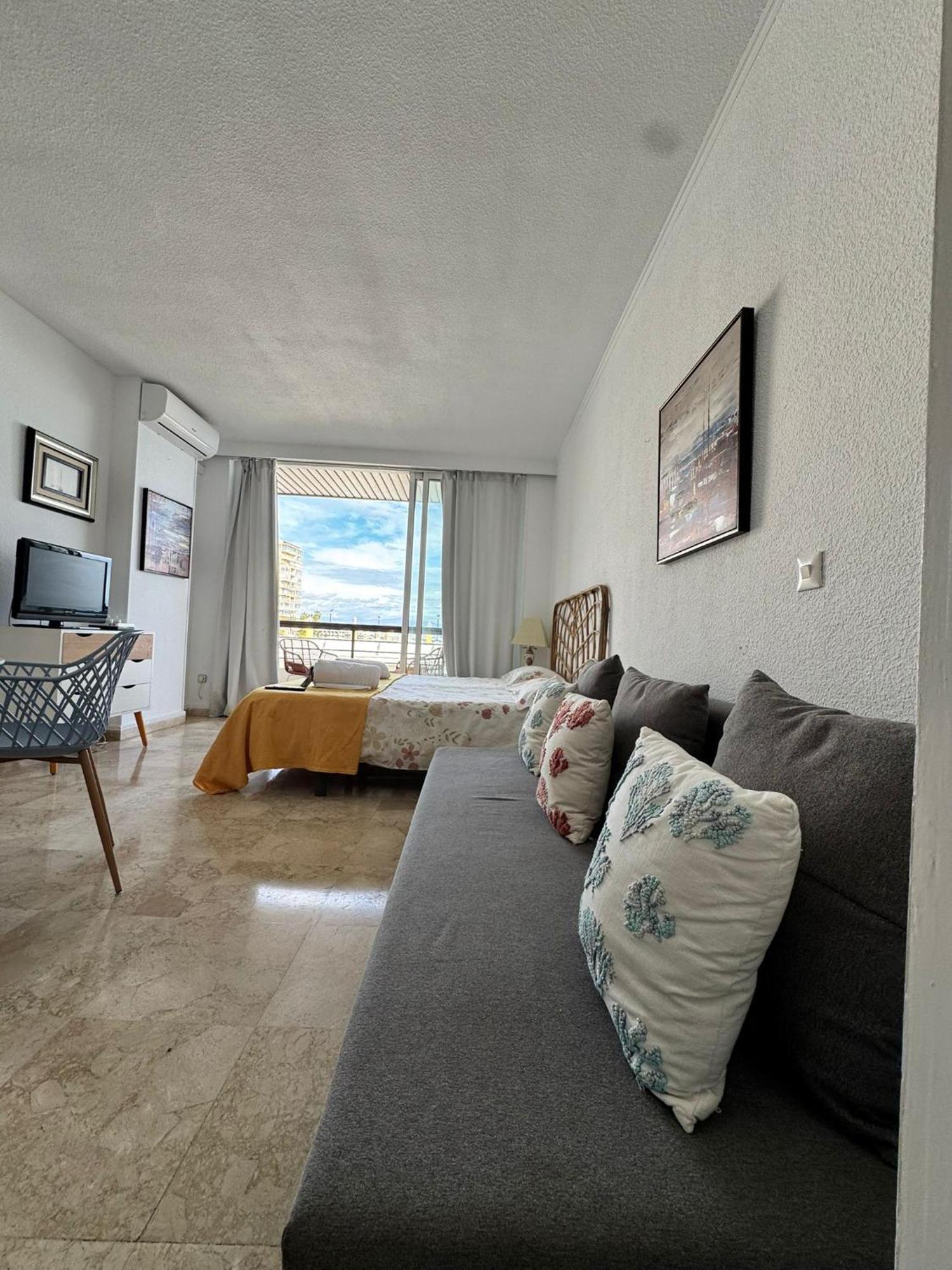 Castillo Santa Clara Estudio Con Vistas Laterales Al Mar 托雷莫利诺斯 外观 照片