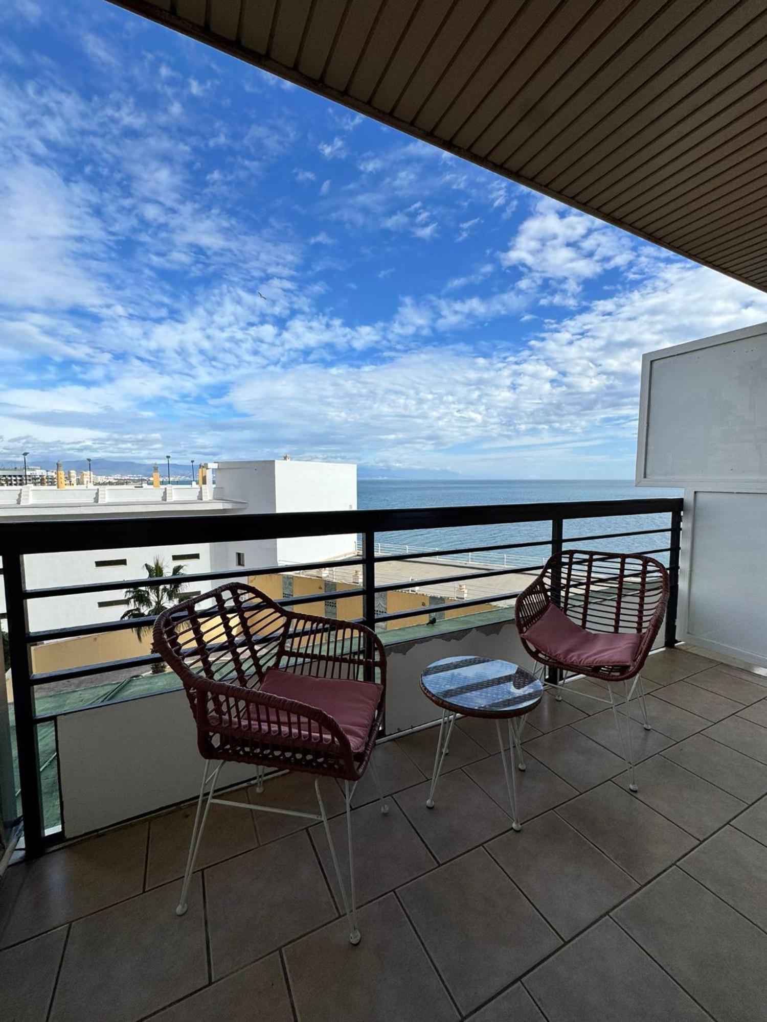 Castillo Santa Clara Estudio Con Vistas Laterales Al Mar 托雷莫利诺斯 外观 照片