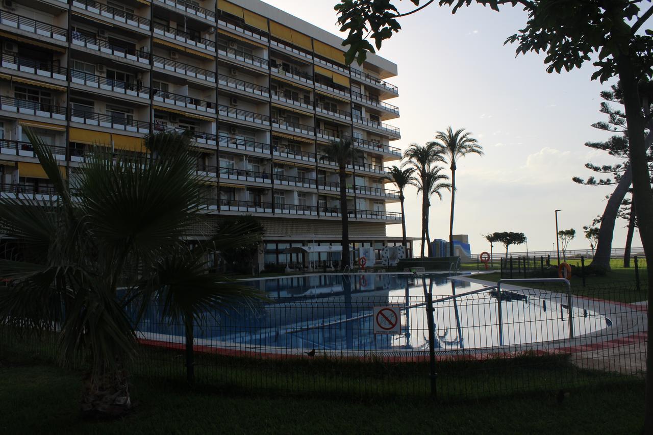 Castillo Santa Clara Estudio Con Vistas Laterales Al Mar 托雷莫利诺斯 外观 照片